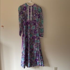 Vintage Floral Maxi Dress in Purple and Teal made in CA. Women's size XS